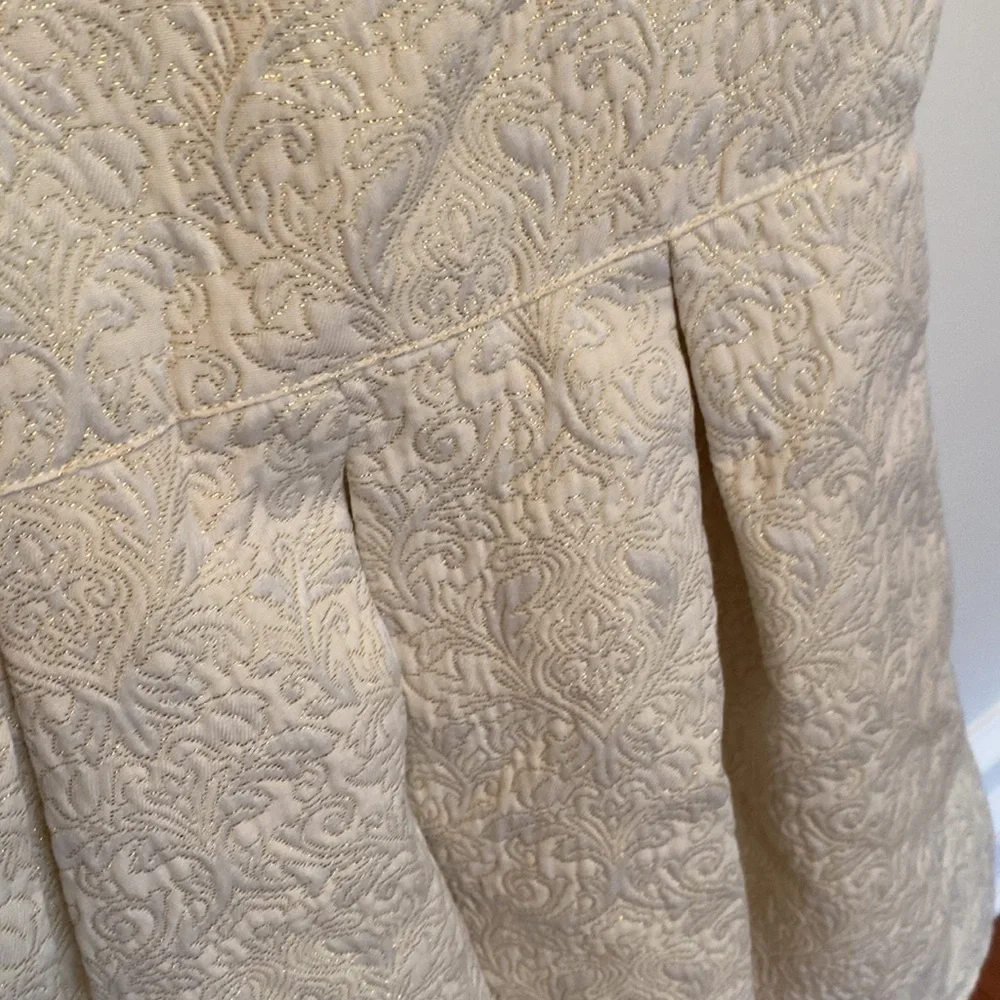 Children’s Place EUC Cream & Metallic beautiful Gold Dress w/Black Straps / Sz 8